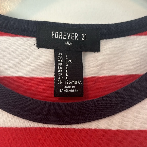 ✨ANY 2 FOR 15 ANY 3 FOR 20✨- Men's Large Forever 21 Striped T-Shirt - Picture 2 of 5